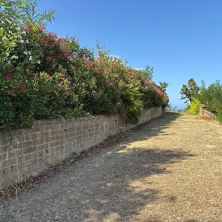 Vakantiehuis Dependance Con Vista Mare *